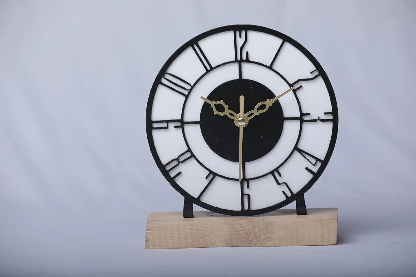 Designer Metal Table Clock for Living Room & Home, Used for Study Table/Office Desk/Showpiece/Gift Item (6 inch)