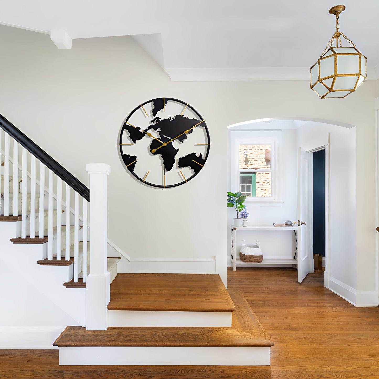 Luxury World Map Wall Clock – Modern Metal Design for Home & Office Decor
