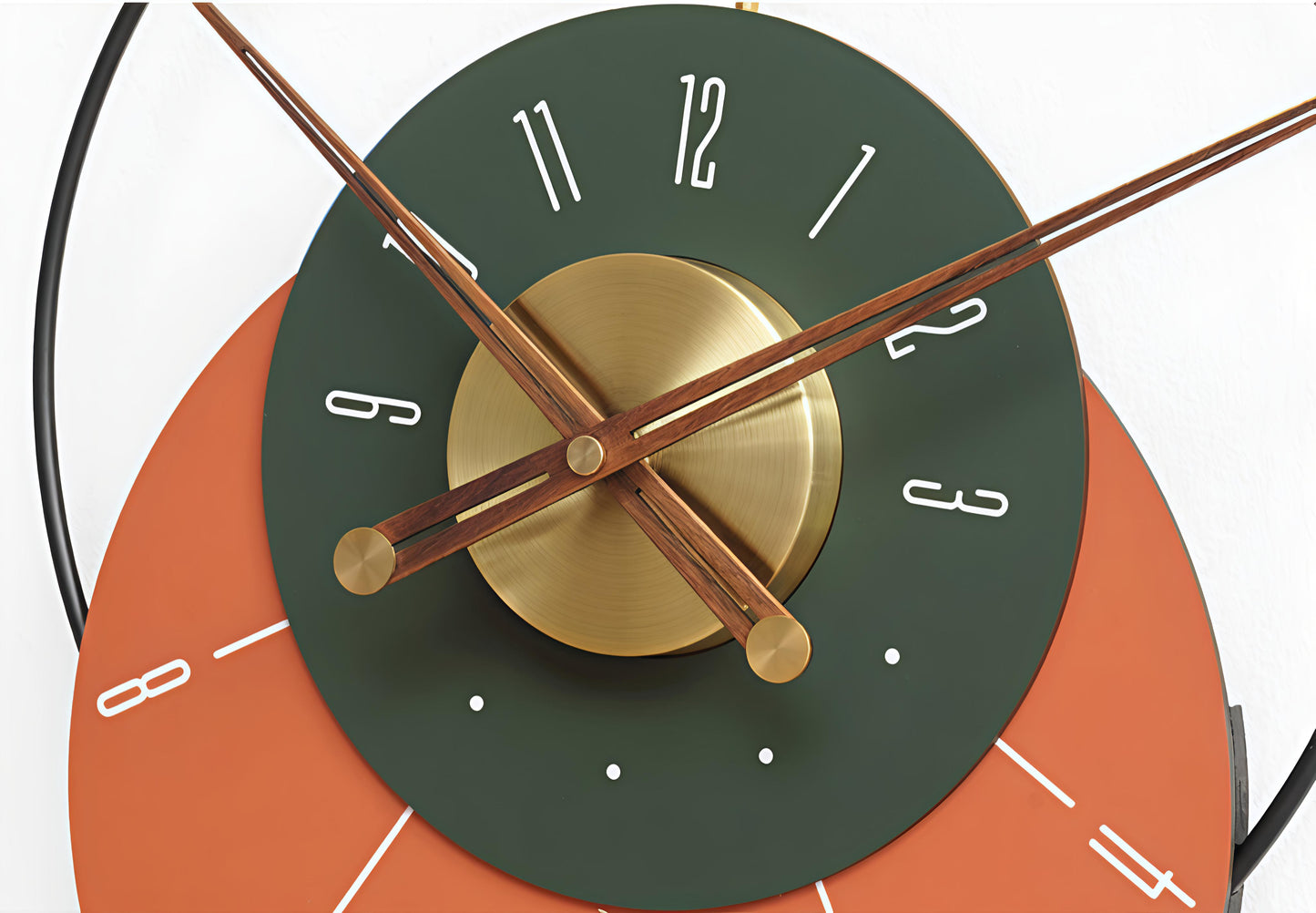 Modern Antique & Stylish Metal Wall Clock (24 x 28 Inch)