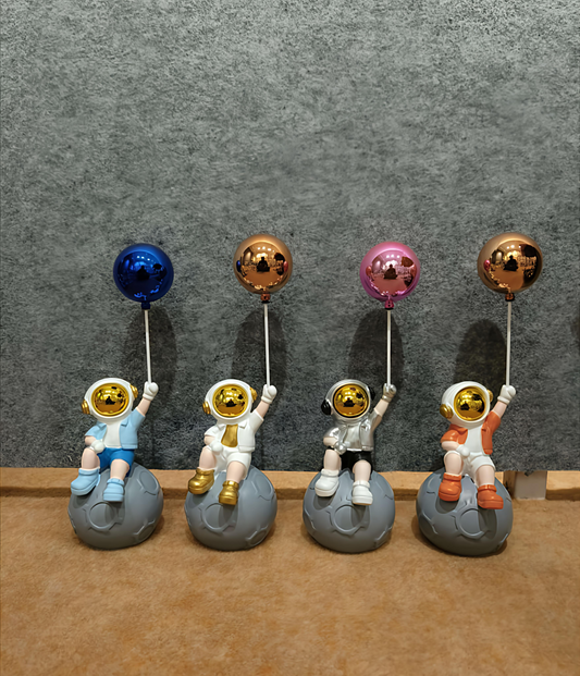 Balloon Astronaut Showpiece- Moon-Seated Space Explorers with Floating Balloons (31 x 10 x 11 CM)